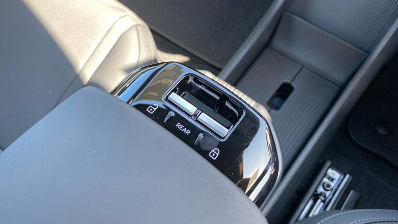 Volvo EX30 200kW SM Extended Range Ultra 69kWh 5dr Auto Electric Estate